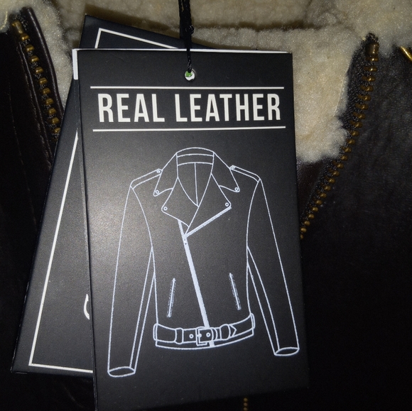 Womens leather winter coat - Picture 2 of 2